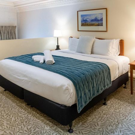 Beauty In The Cbd - 1Bed Free Parking Pool Apartment Крайстчърч Екстериор снимка