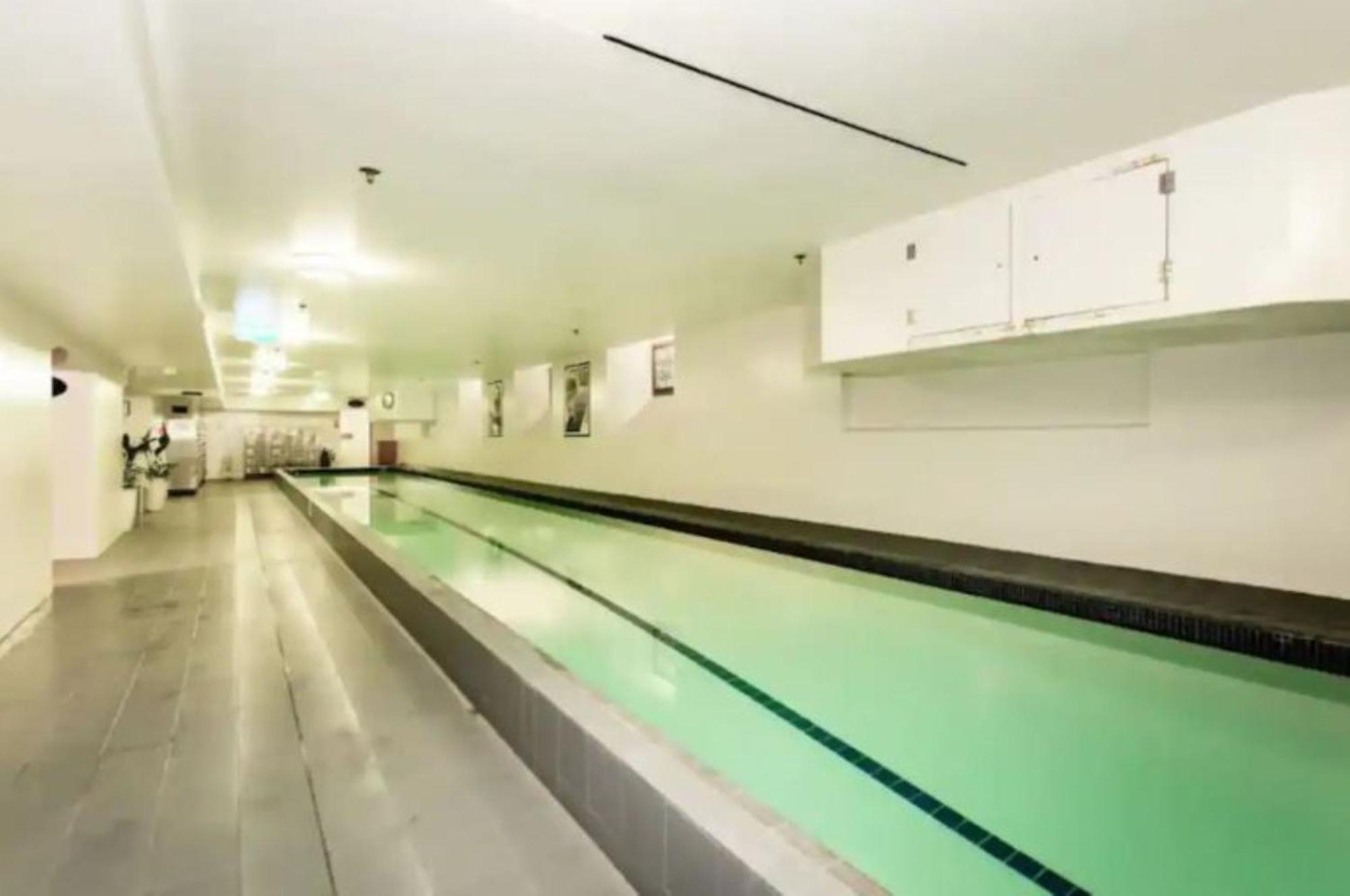 Beauty In The Cbd - 1Bed Free Parking Pool Apartment Крайстчърч Екстериор снимка