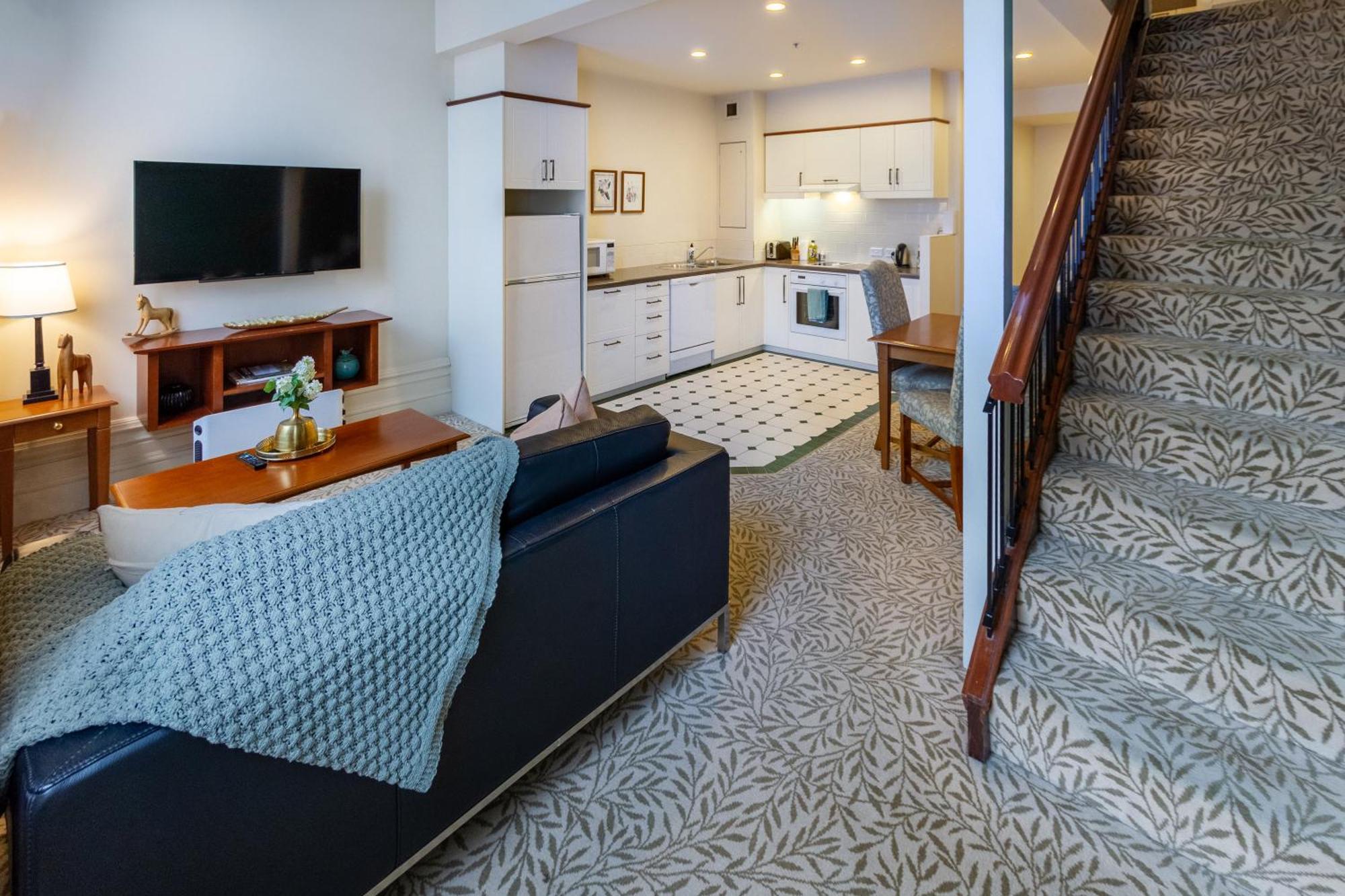 Beauty In The Cbd - 1Bed Free Parking Pool Apartment Крайстчърч Екстериор снимка